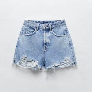 Zara High Rise Distressed Jean shorts